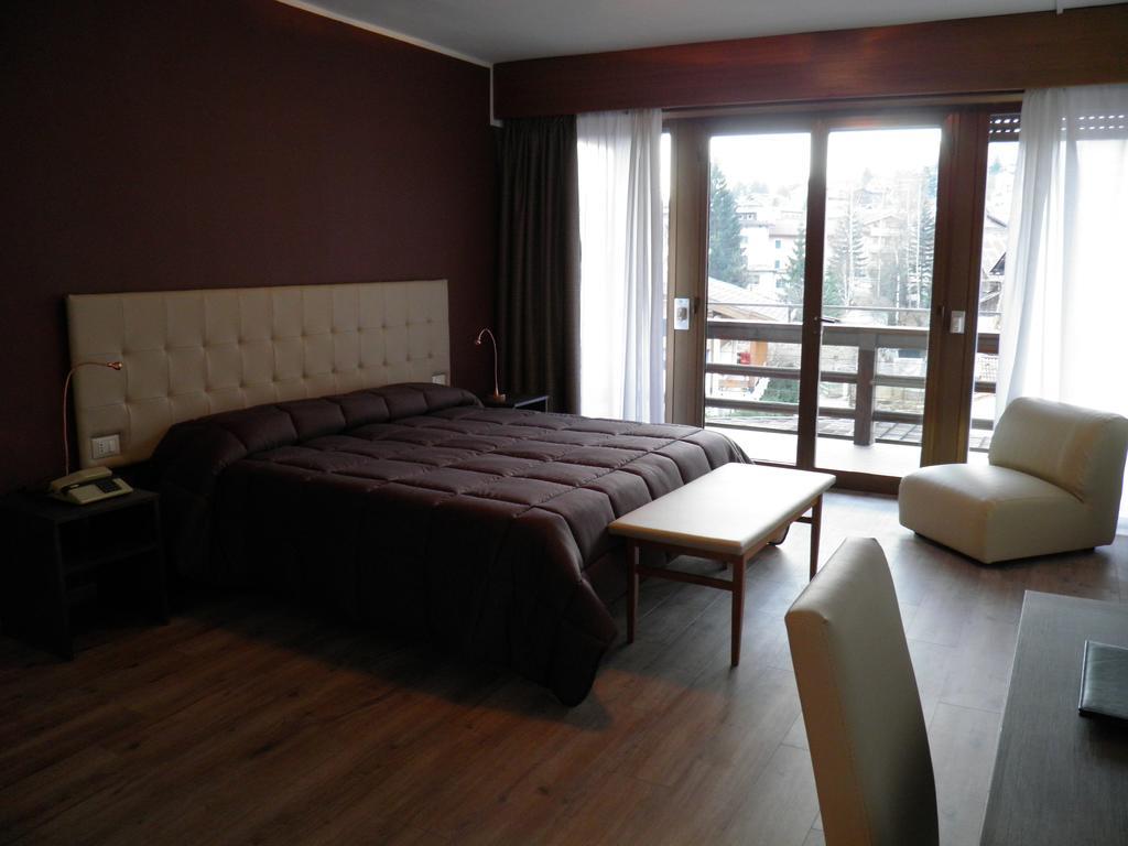 Hotel Trento Поцца-ді-Фасса Екстер'єр фото